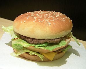 http://upload.wikimedia.org/wikipedia/commons/thumb/d/d3/McDonald%27s_BigMac_ja-1.jpg/298px-McDonald%27s_BigMac_ja-1.jpg